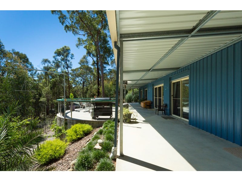 10 Ferntree Lane, Tura Beach NSW 2548