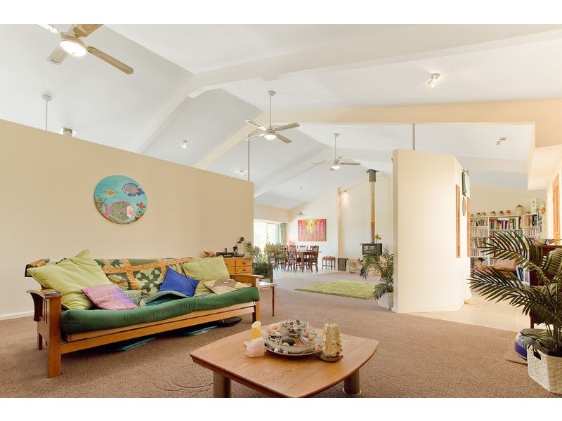 10 Ferntree Lane, Tura Beach NSW 2548