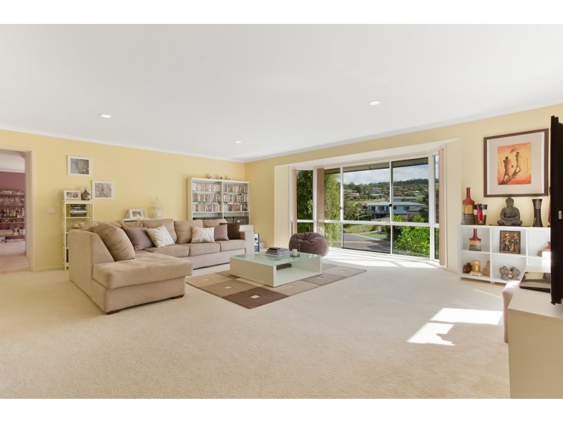 1 Mackillop Court, Tura Beach NSW 2548