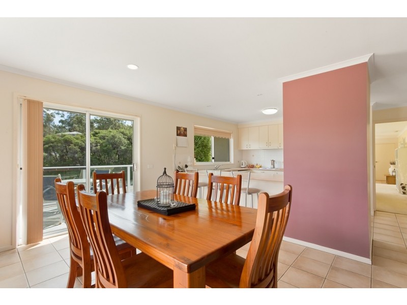1 Mackillop Court, Tura Beach NSW 2548