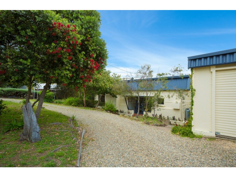 21 Lakeview Avenue, Merimbula NSW 2548