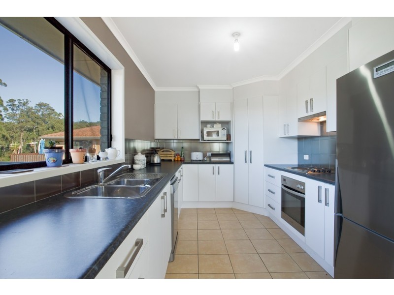 18 Elizabeth Parade, Tura Beach NSW 2548