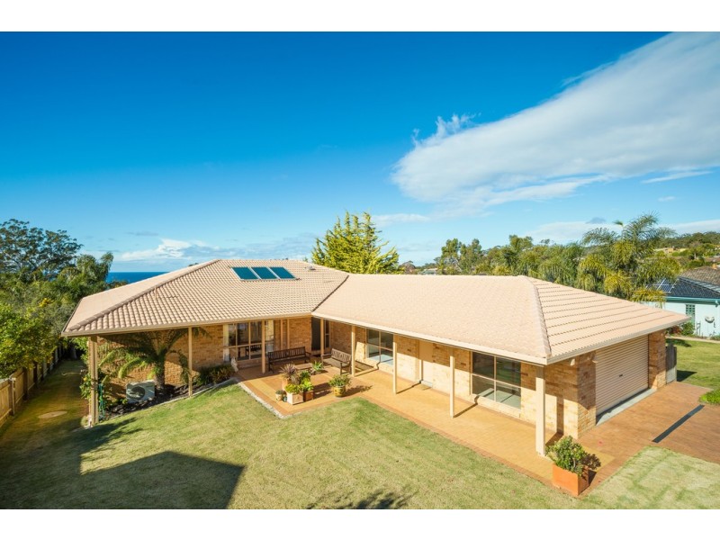 32 Golf Circuit, Tura Beach NSW 2548