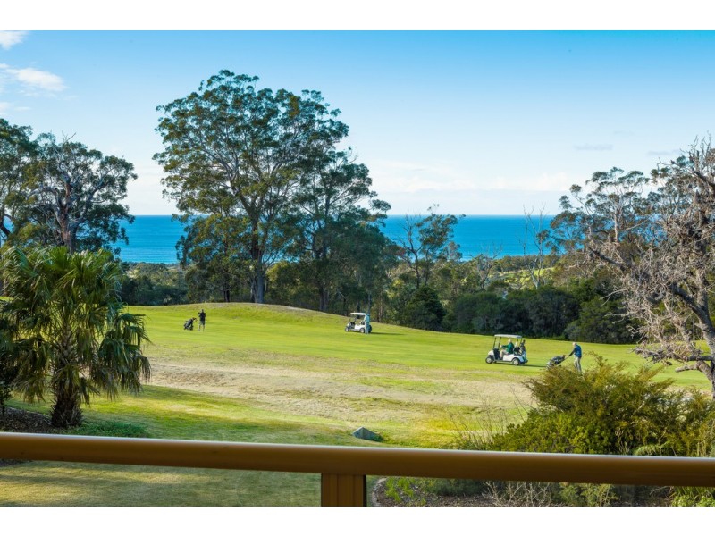 32 Golf Circuit, Tura Beach NSW 2548