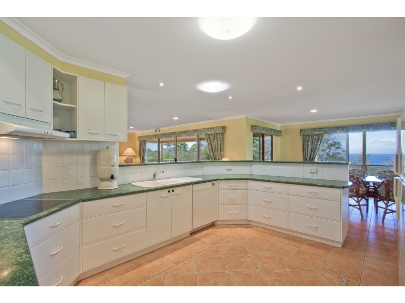 32 Golf Circuit, Tura Beach NSW 2548
