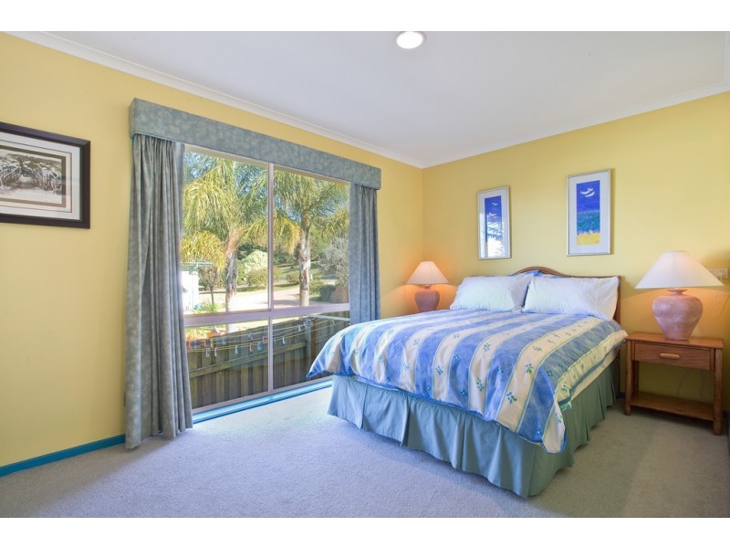 32 Golf Circuit, Tura Beach NSW 2548