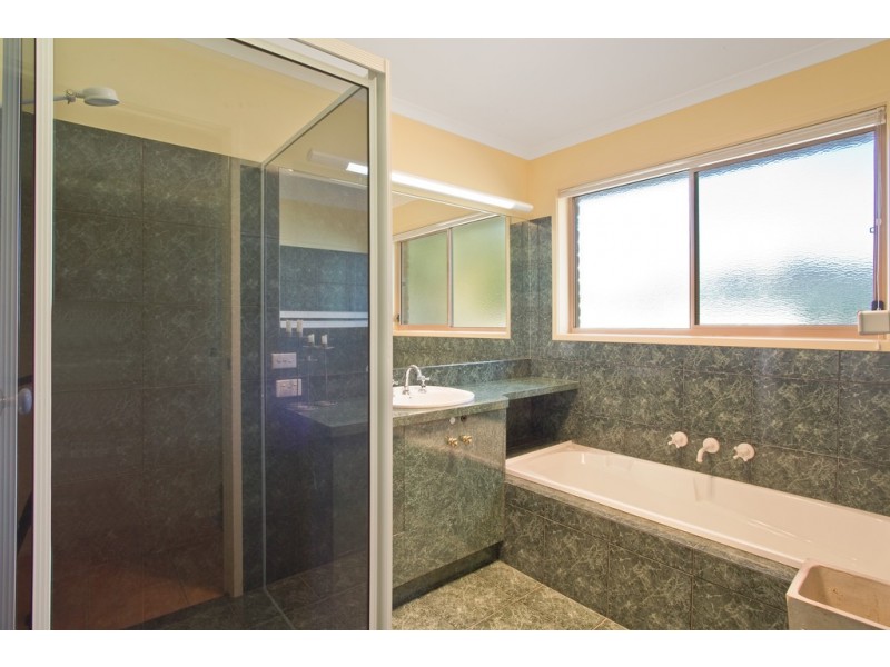 32 Golf Circuit, Tura Beach NSW 2548
