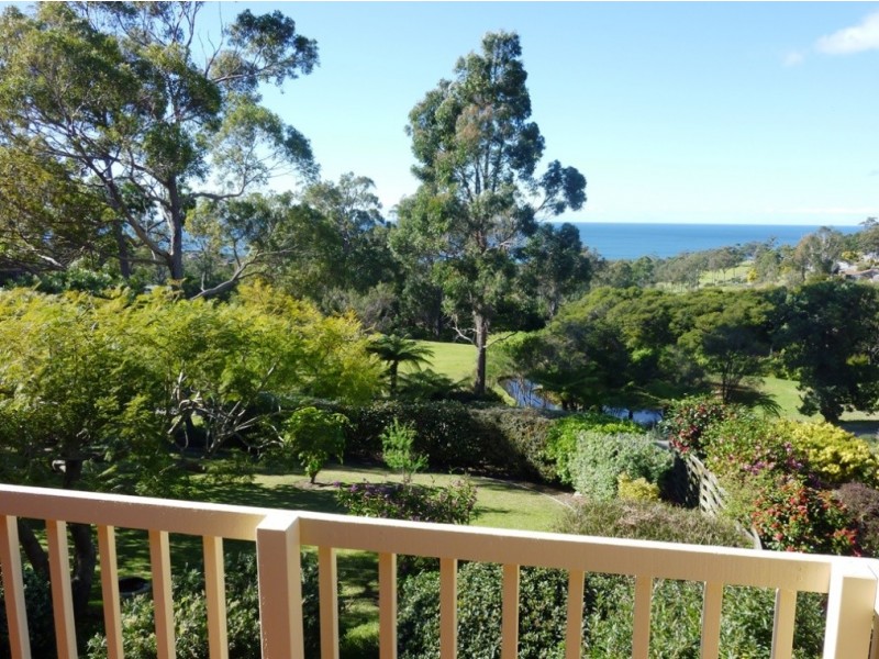 26 Golf Circuit, Tura Beach NSW 2548