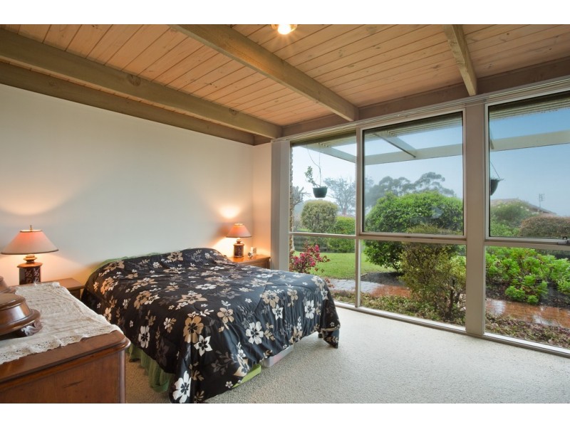 84 Golf Circuit, Tura Beach NSW 2548