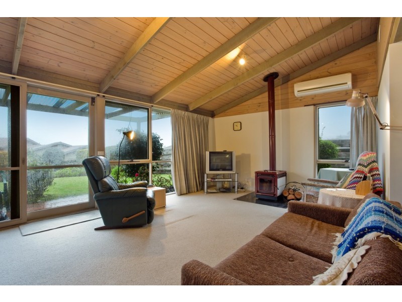 84 Golf Circuit, Tura Beach NSW 2548