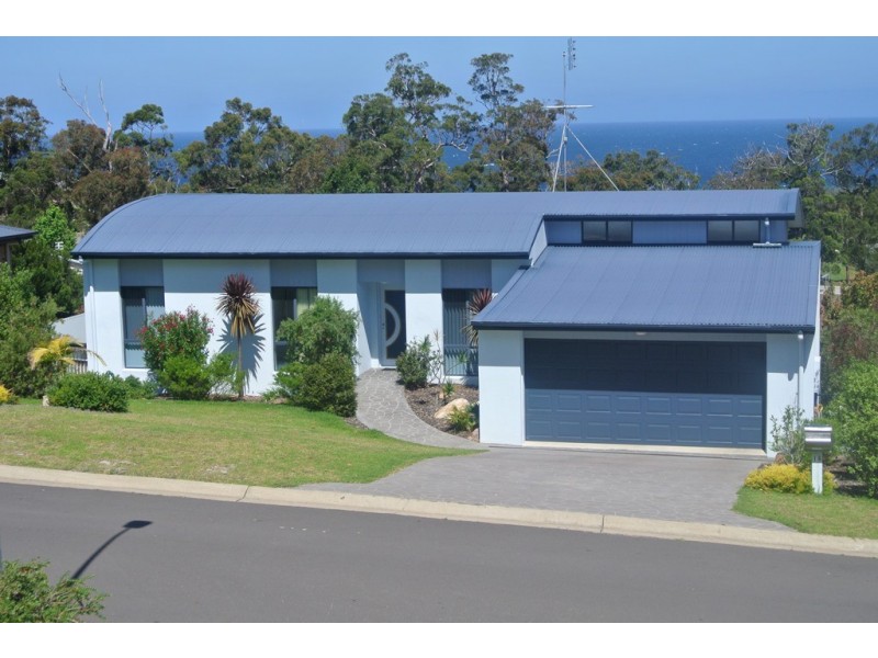 16 The Peninsula, Tura Beach NSW 2548