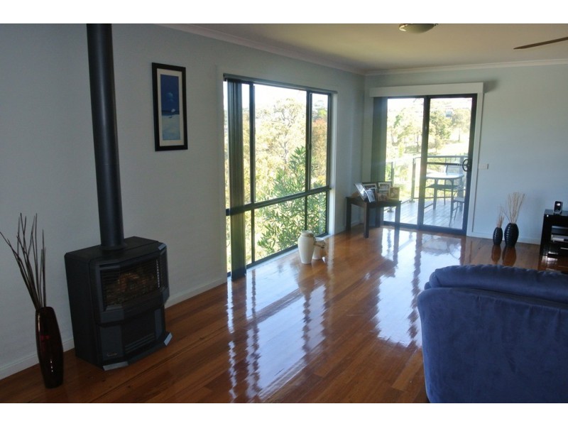 16 The Peninsula, Tura Beach NSW 2548