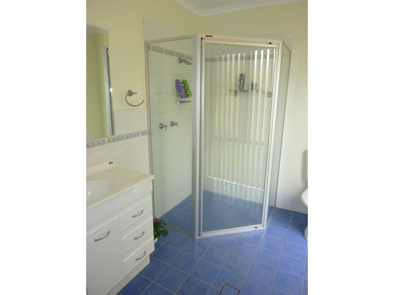 16 The Peninsula, Tura Beach NSW 2548