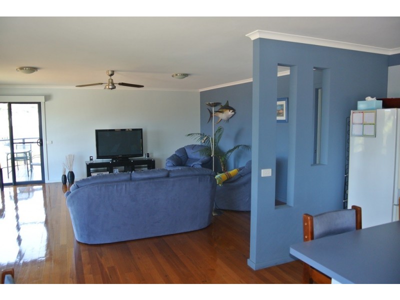 16 The Peninsula, Tura Beach NSW 2548