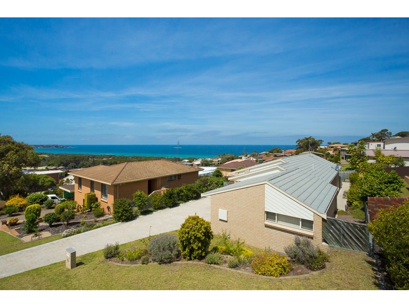 6 Bailey Place, Tura Beach NSW 2548