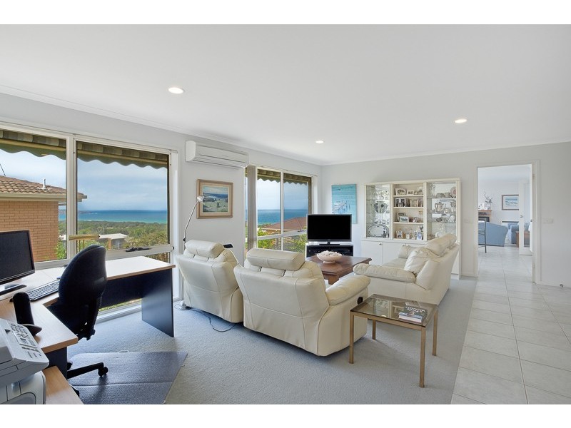 6 Bailey Place, Tura Beach NSW 2548