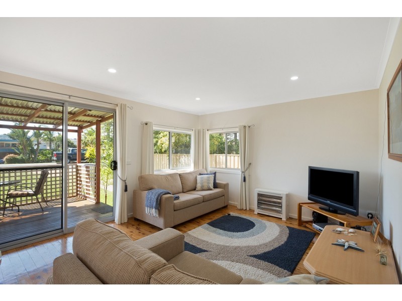 10 Chapman Avenue, Merimbula NSW 2548