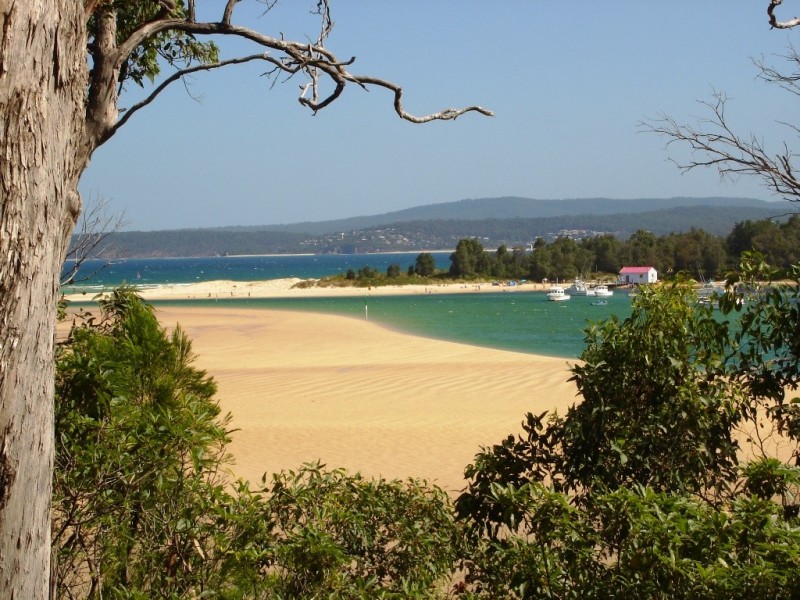 10 Chapman Avenue, Merimbula NSW 2548