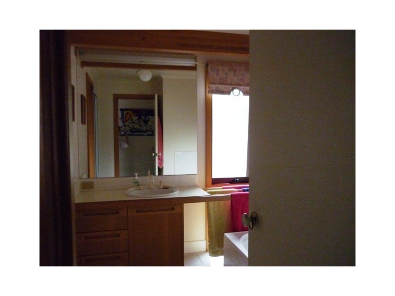 1 Flora Court, Tura Beach NSW 2548