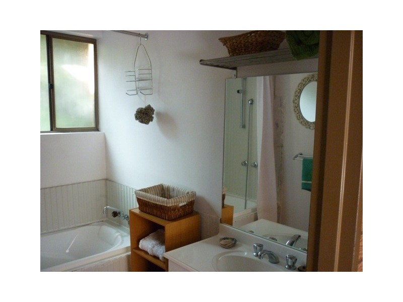 5/4 Wonga, Merimbula NSW 2548