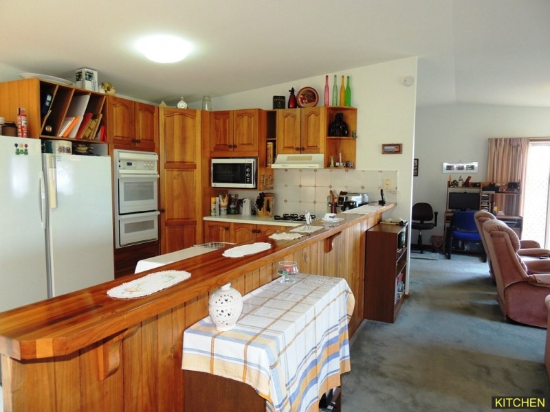 13 Seaview Place, Tura Beach NSW 2548