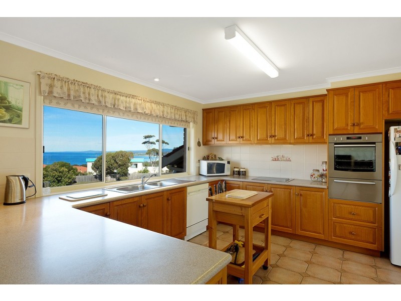 91 Headland Drive, Tura Beach NSW 2548