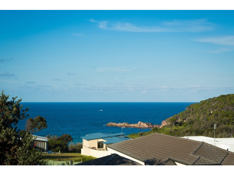 11 Casey Jayne Court, Tura Beach NSW 2548