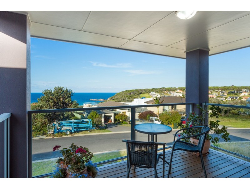 11 Casey Jayne Court, Tura Beach NSW 2548