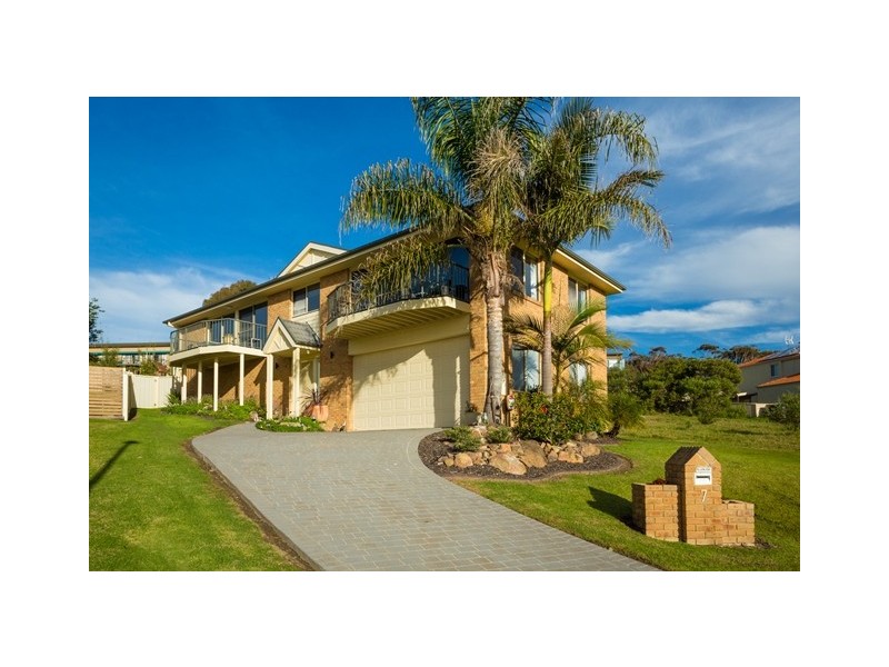 7 Madeline Court, Tura Beach NSW 2548