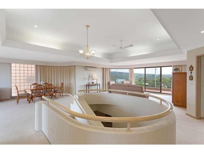 10 Lakeview Avenue, Merimbula NSW 2548