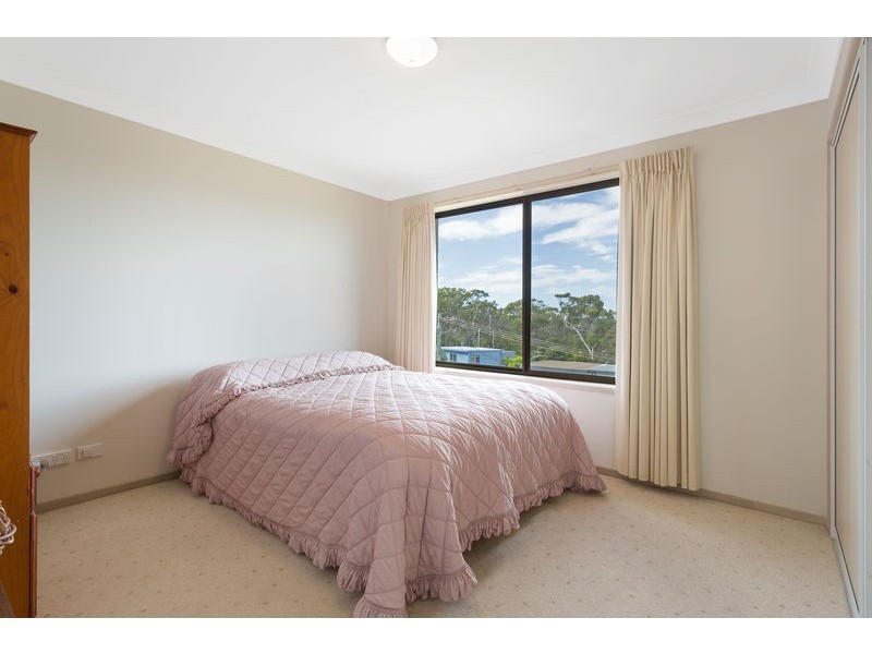 10 Lakeview Avenue, Merimbula NSW 2548