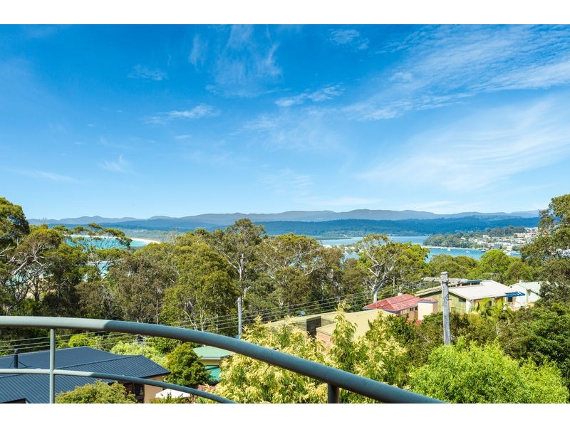 10 Lakeview Avenue, Merimbula NSW 2548