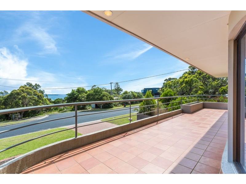 10 Lakeview Avenue, Merimbula NSW 2548