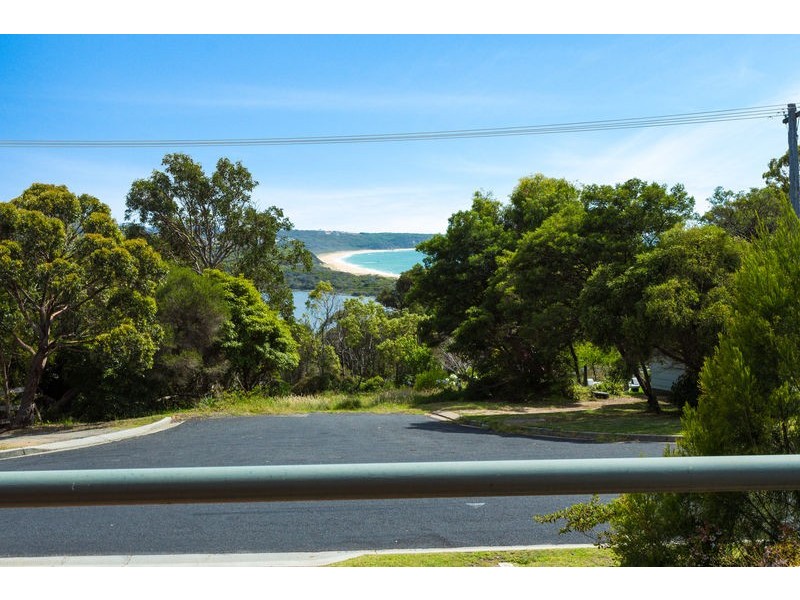 10 Lakeview Avenue, Merimbula NSW 2548