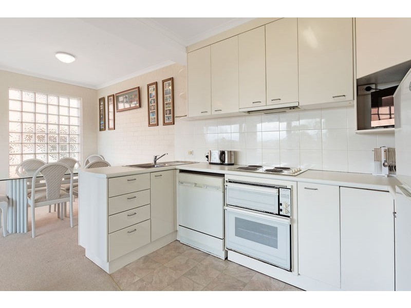 10 Lakeview Avenue, Merimbula NSW 2548