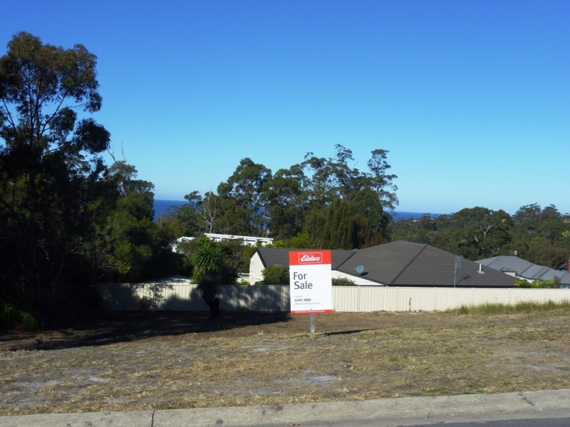 8 The Peninsula, Tura Beach NSW 2548