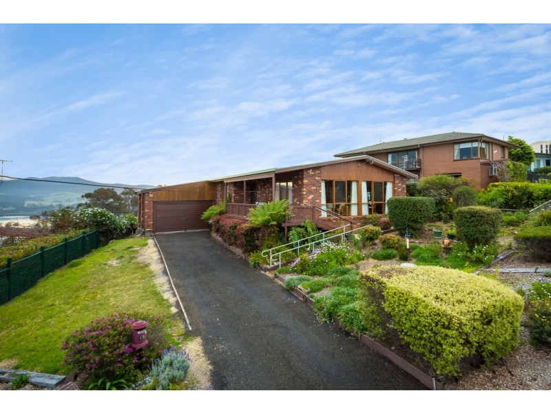 13 Imlay Street, Merimbula NSW 2548