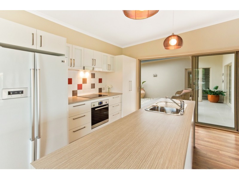 4 Lakeview Avenue, Merimbula NSW 2548