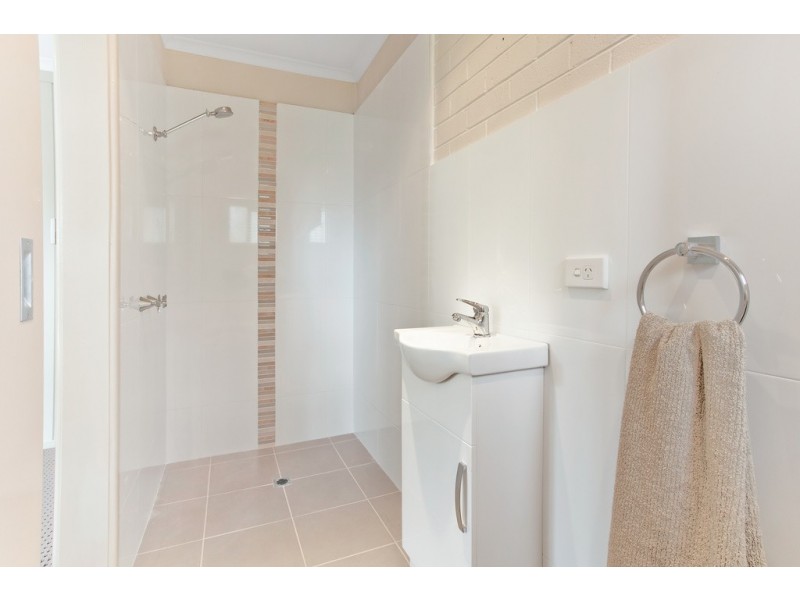 4 Lakeview Avenue, Merimbula NSW 2548