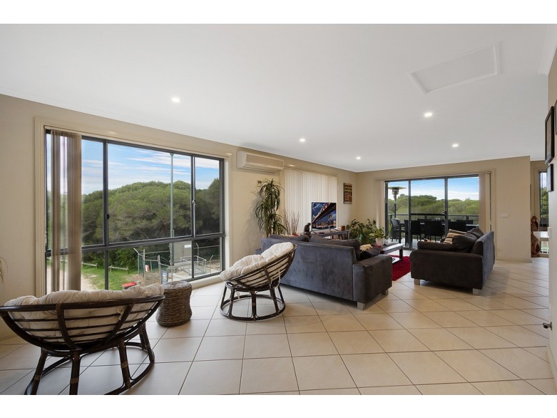 3/2b Surf Circle, Tura Beach NSW 2548