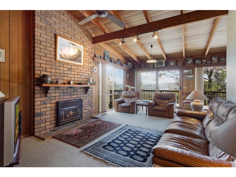 12 Lake Street, Merimbula NSW 2548