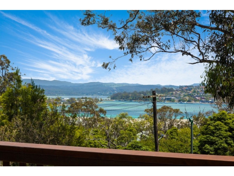 12 Lake Street, Merimbula NSW 2548