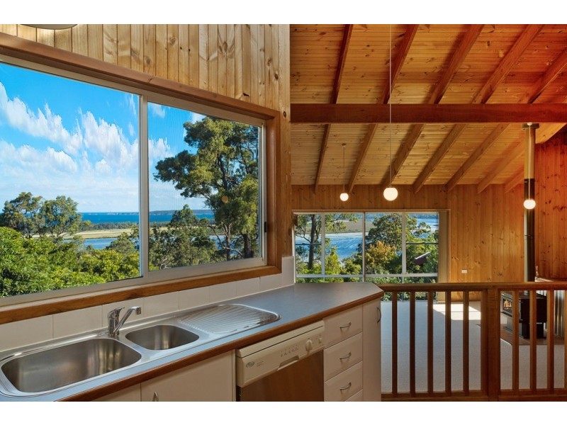 14 Imlay, Merimbula NSW 2548