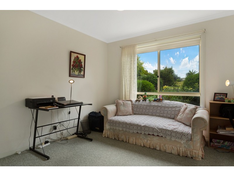 17 James Cook Court, Tura Beach NSW 2548