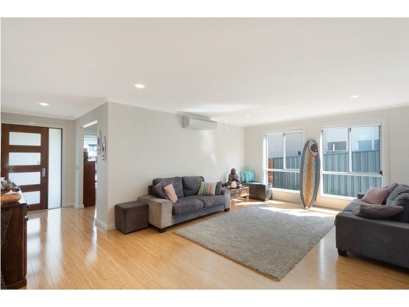 6 MULLOWAY CIRCUIT, Merimbula NSW 2548