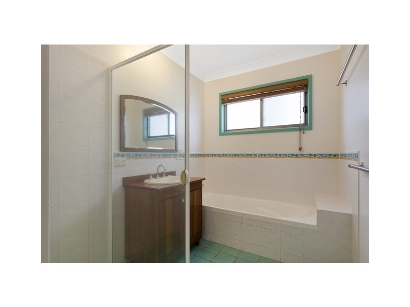 3 Lakeview Ave, Merimbula NSW 2548