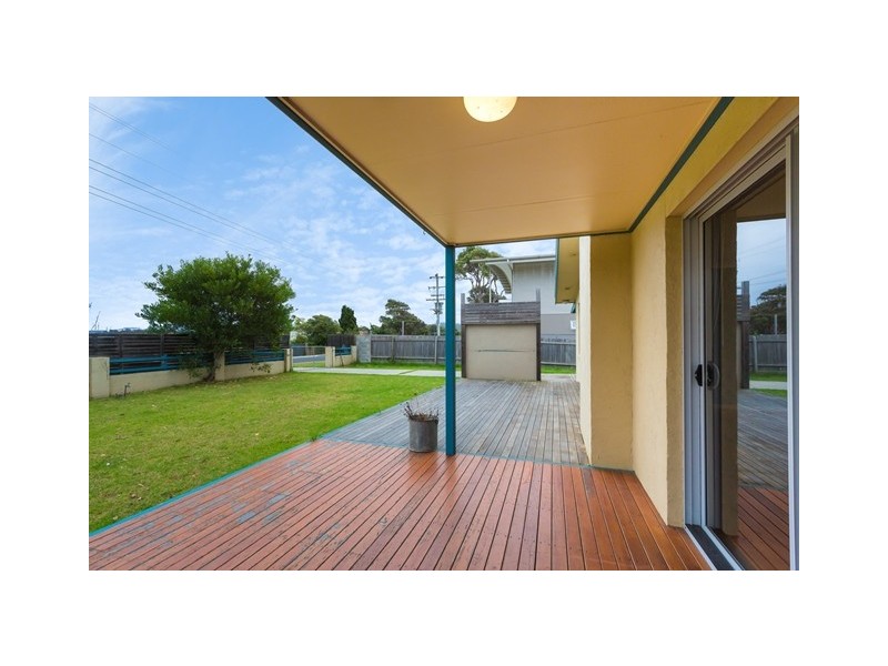 3 Lakeview Ave, Merimbula NSW 2548