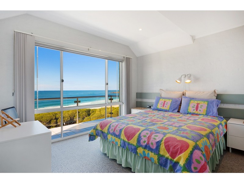 Unit 4 Quarter Deck, 18 Surf Circle, Tura Beach NSW 2548