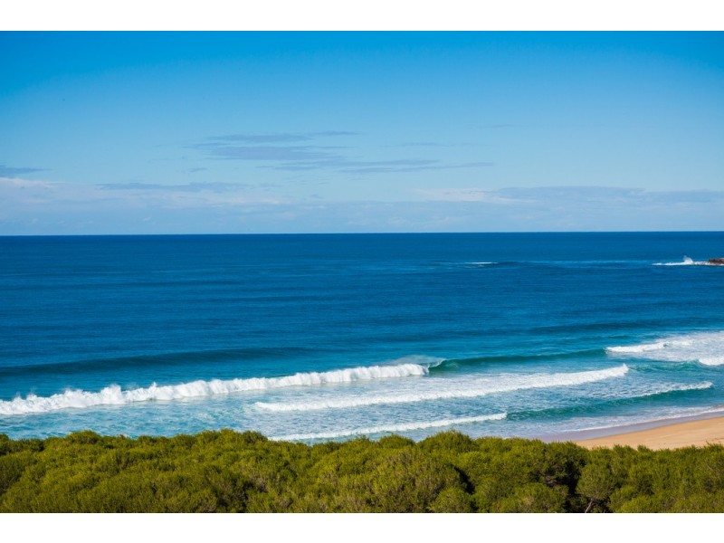 Unit 4 Quarter Deck, 18 Surf Circle, Tura Beach NSW 2548
