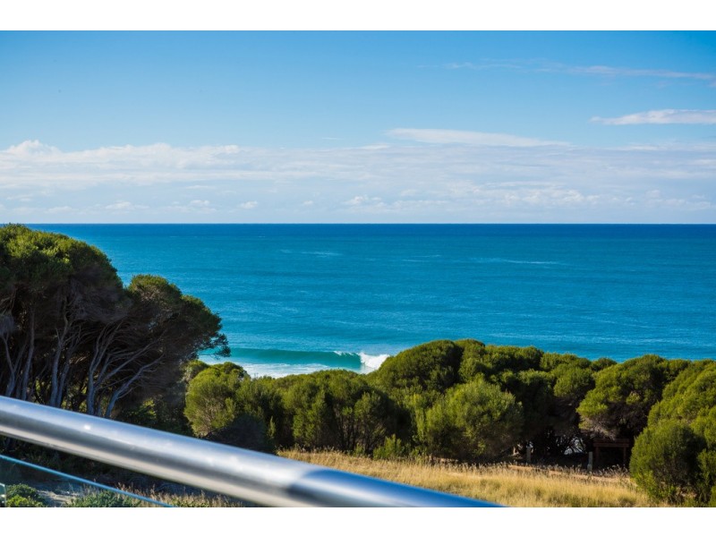 Unit 4 Quarter Deck, 18 Surf Circle, Tura Beach NSW 2548